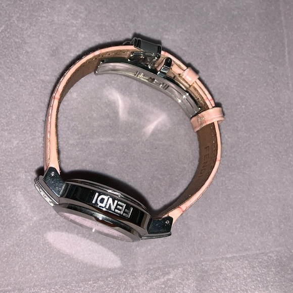 Authentic FENDI Orologi Zucca Chronograph Mother of Pearl Pink Dial 4500L Watch - Picture 12 of 13